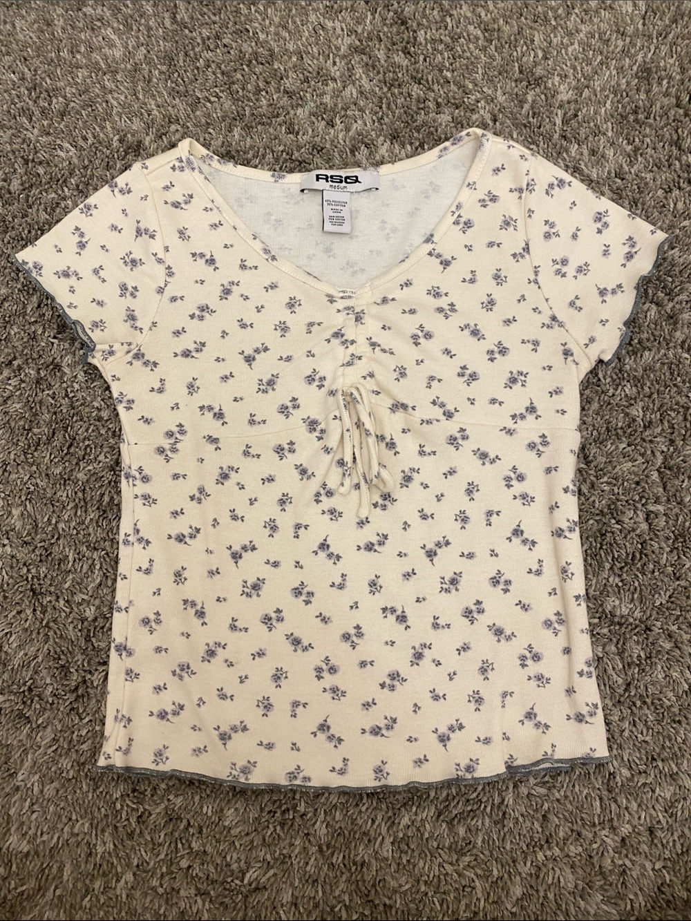RSQ Cream Short Sleeve Lace-Up Floral Tee with Lavender Print